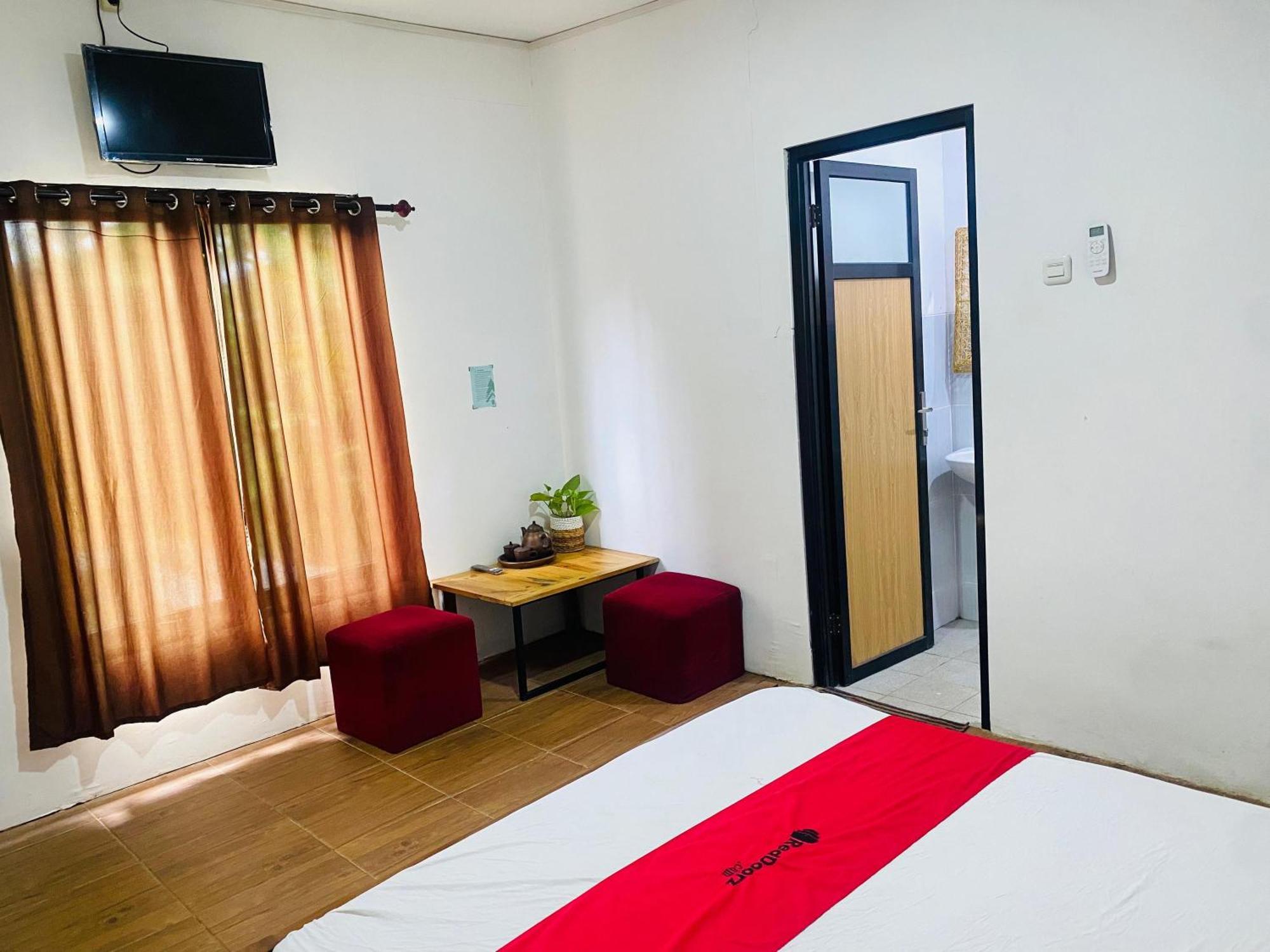 Reddoorz Syariah Near Wisata Durensewu Pandaan Jetak Buitenkant foto