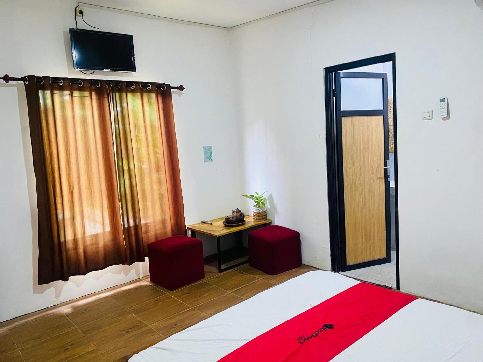 Reddoorz Syariah Near Wisata Durensewu Pandaan Jetak Buitenkant foto