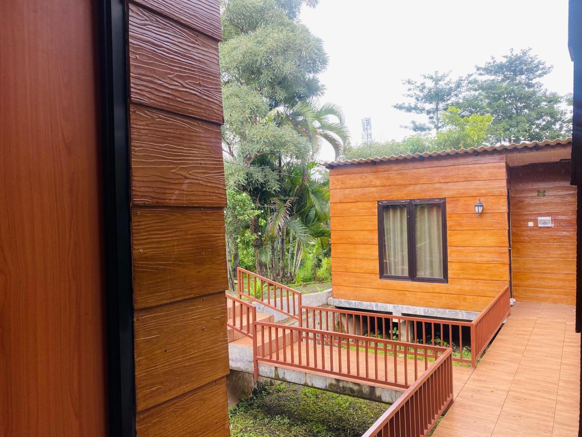 Reddoorz Syariah Near Wisata Durensewu Pandaan Jetak Buitenkant foto