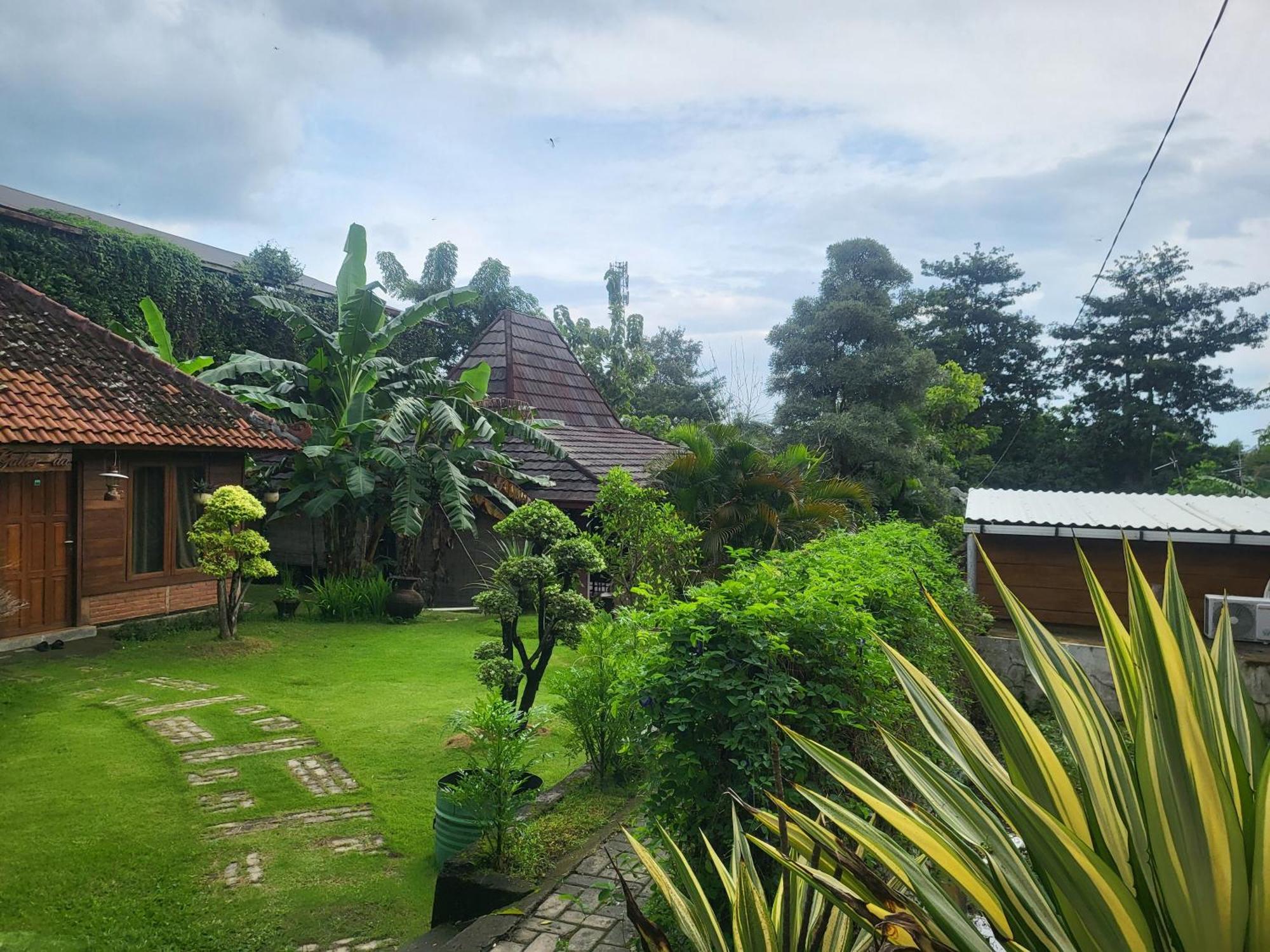 Reddoorz Syariah Near Wisata Durensewu Pandaan Jetak Buitenkant foto